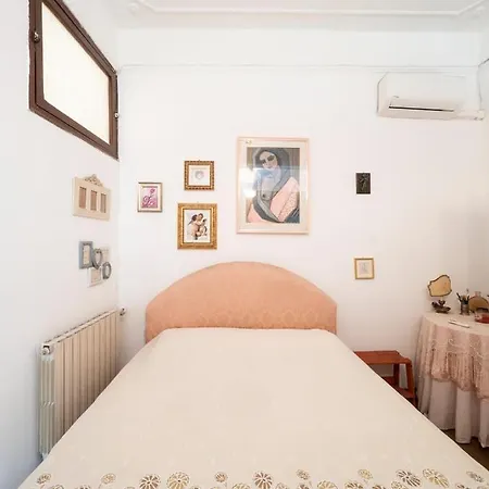 Central Apartment In Trastevere Rome Exterior photo