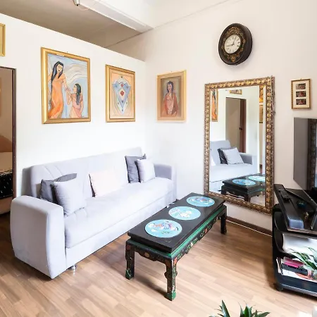 Central Apartment In Trastevere Rome Exterior photo