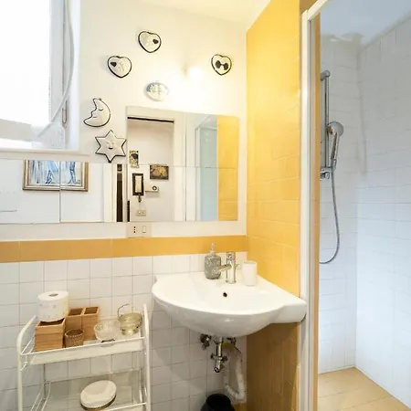 Central Apartment In Trastevere Rome Exterior photo